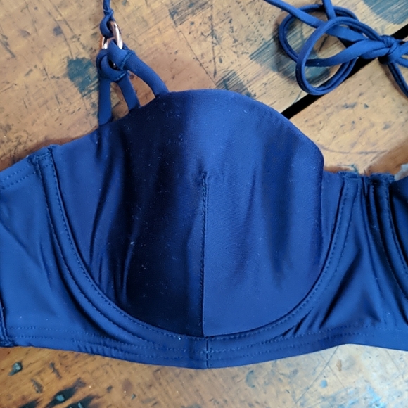 H&M bikini top and bottoms - Picture 2 of 8